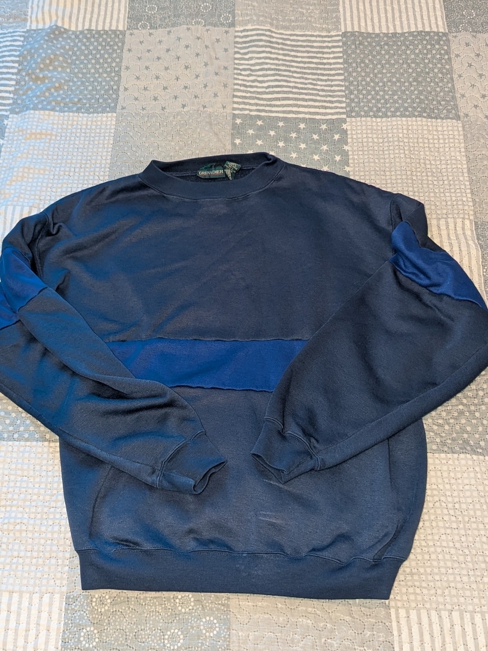 Vintage Grenadier Navy Blue Colorblock Crewneck Sweatshirt XL